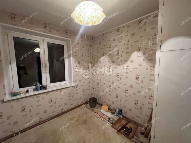 трёхкомнатная квартира на улице Дружаева дом 5