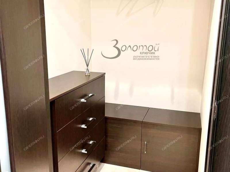 трёхкомнатная квартира на Деловой улице дом 24 к2