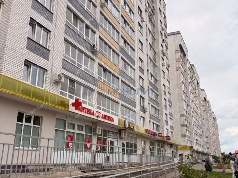 двухкомнатная квартира на улице Коммуны дом 18