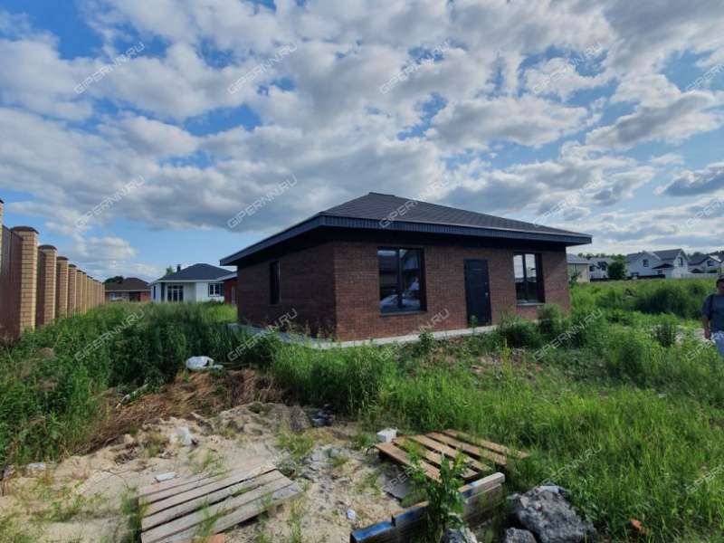 дом на Центральной улице деревня Подвалиха