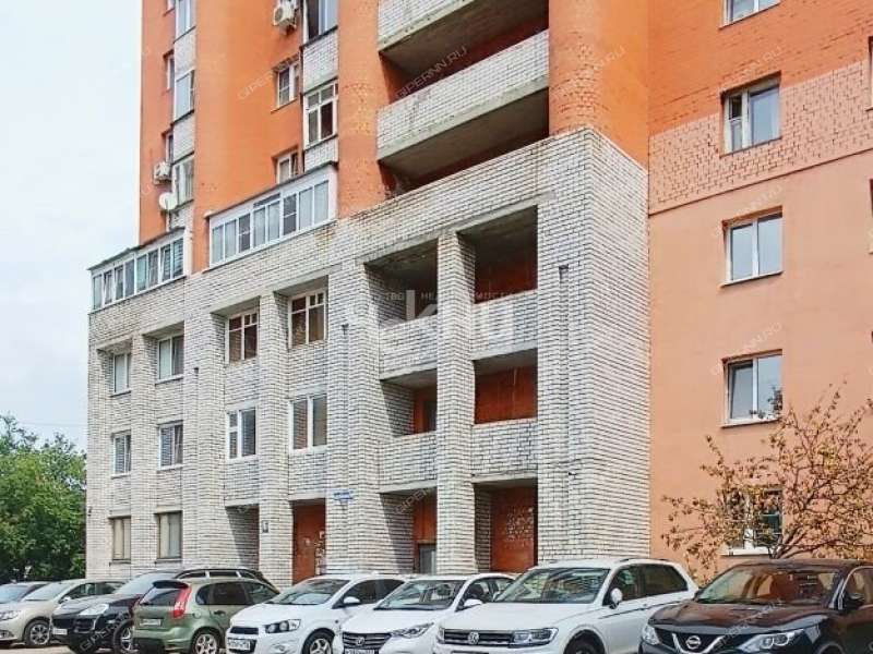 трёхкомнатная квартира на улице Островского дом 10